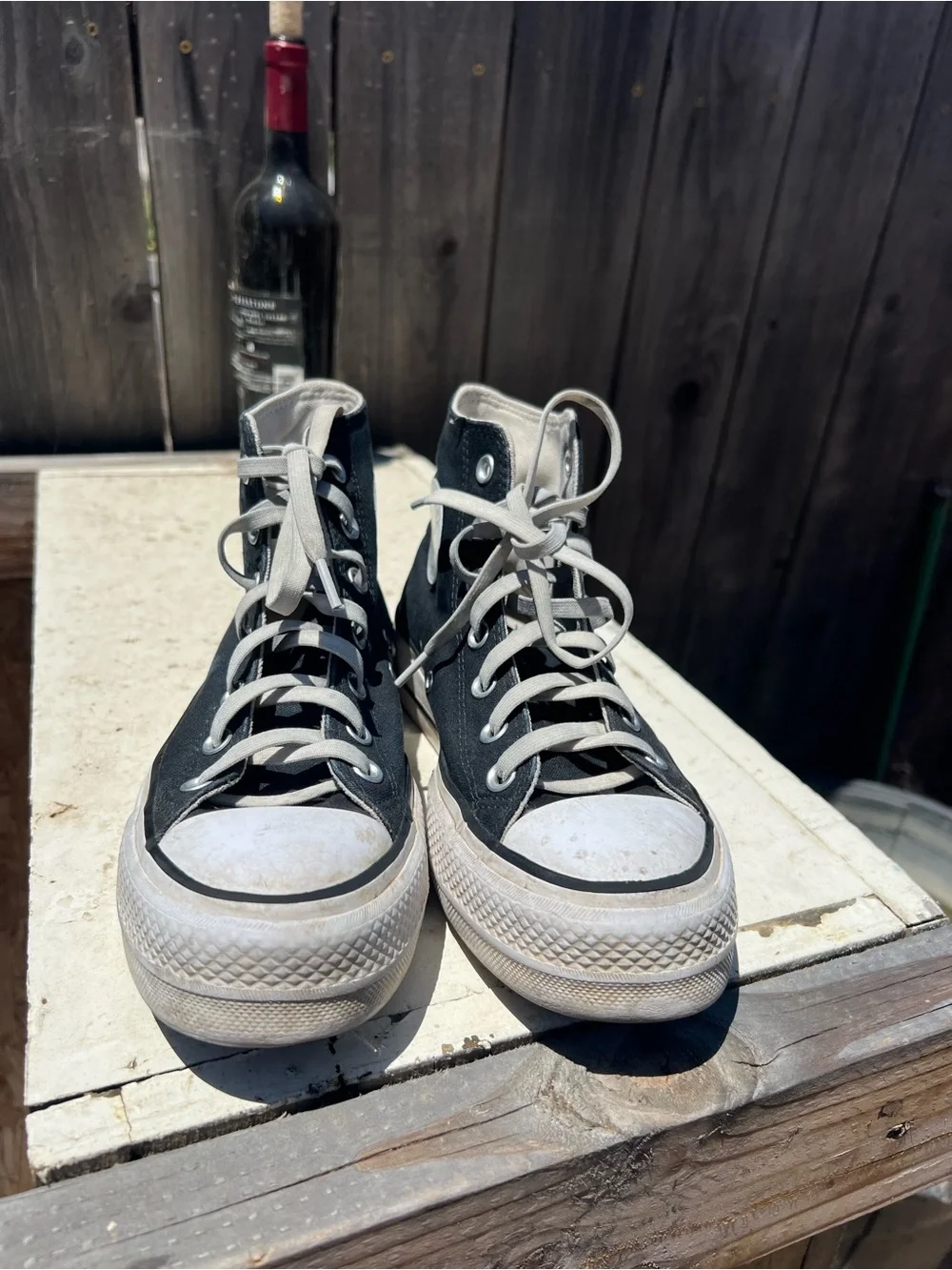 Converse Women's Chuck Taylor All-Star Platform Lift High Top Core Shoe Size 7.5